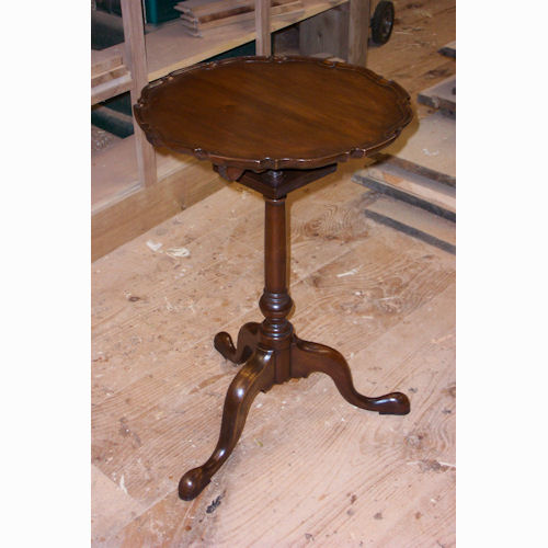 Plan #18 - Philadelphia Tilt Top Candlestand